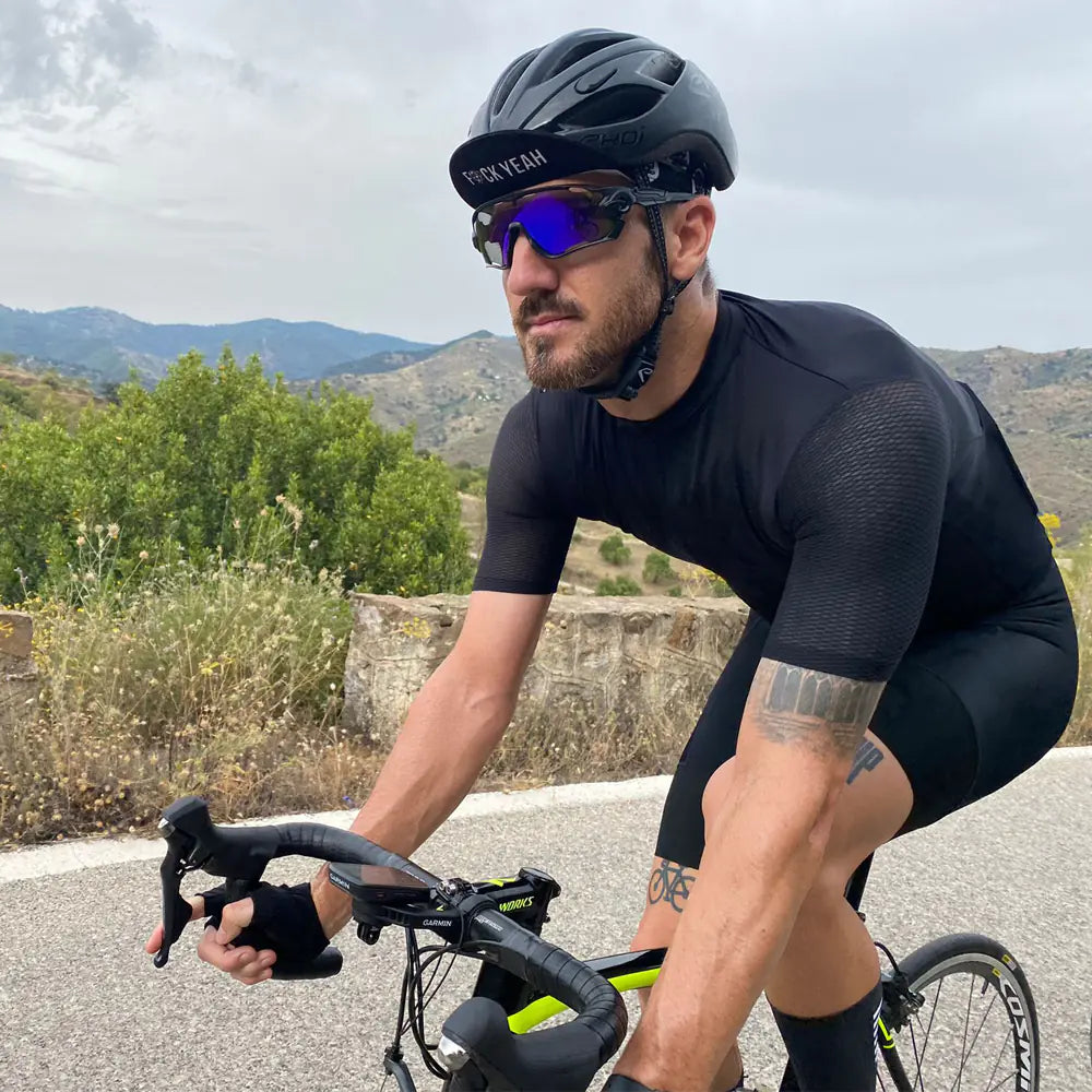 Men's Breathable Cycling Jersey and Reflective Shorts